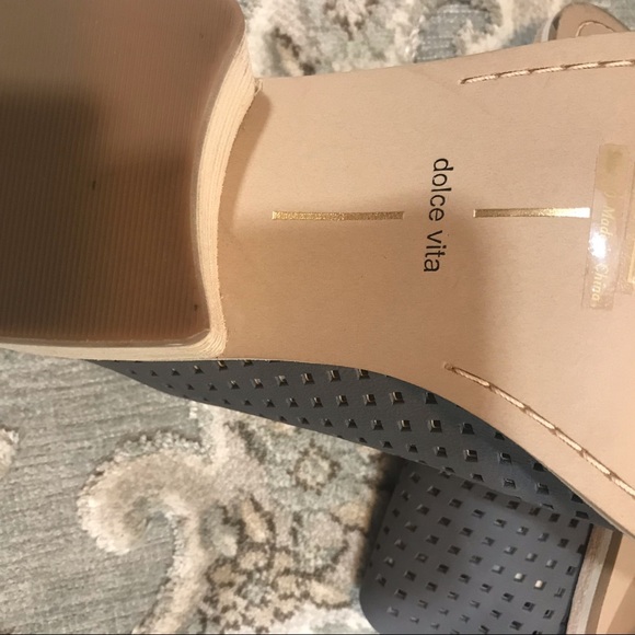 Dolce Vita perforated wedge peep toe heels - Picture 6 of 8